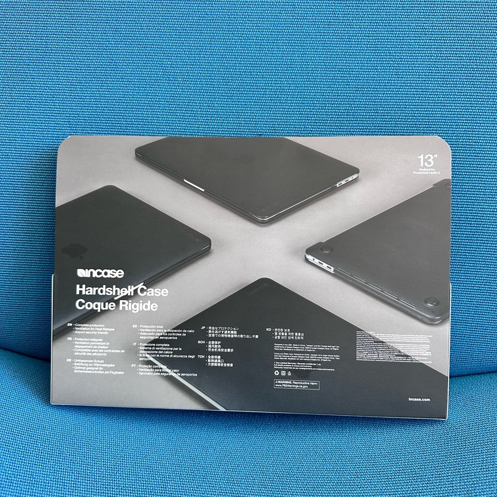 Incase black Hardshell Case for 13-Inch Tablets - Picture 2 of 7